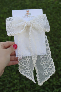 Scalloped Lace Chunky Coquette Bow (Alligator Clip Only)