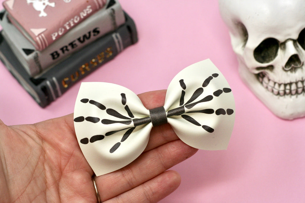 Skeleton Hands Shape Bow (Glow in the Dark)