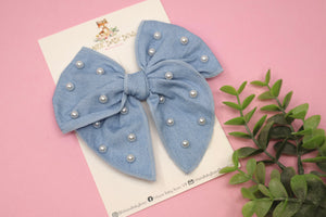 Denim & Pearls Medium Remi Bow (Alligator Clip Only)