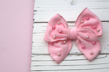 Load image into Gallery viewer, Pastel Plush &amp; Pearled Medium Remi Bow (Alligator Clip Only)
