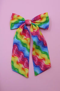 Bright Rainbow Wavy Stripe Medium Coquette Bow (Alligator Clip Only)