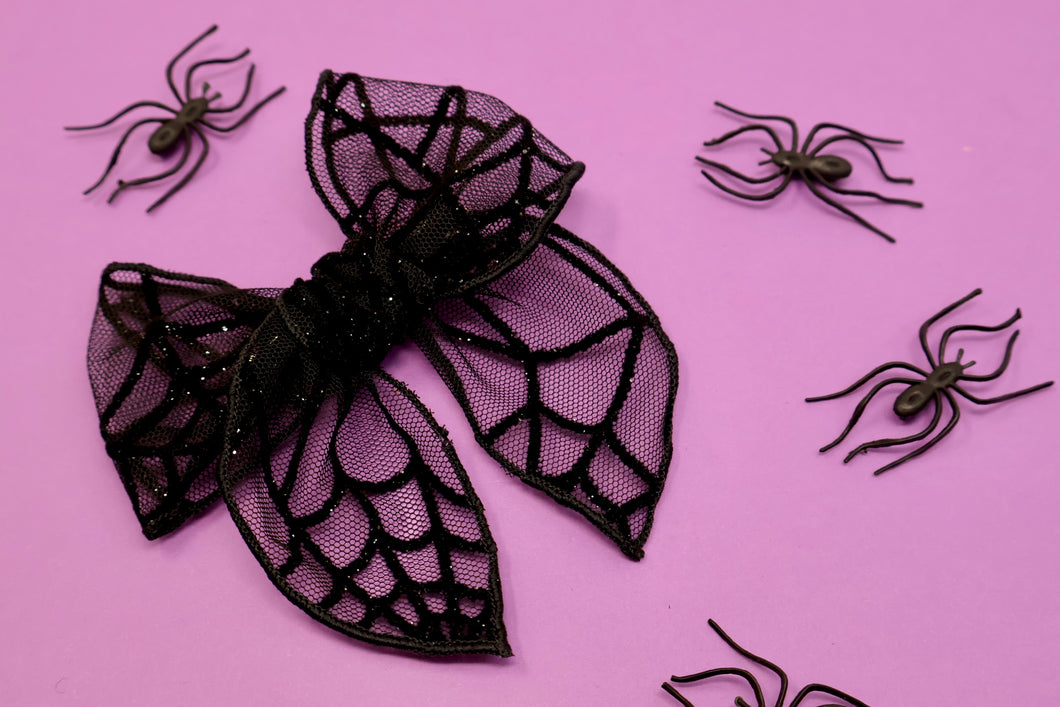 Black Glitter Webs Medium Remi Bow