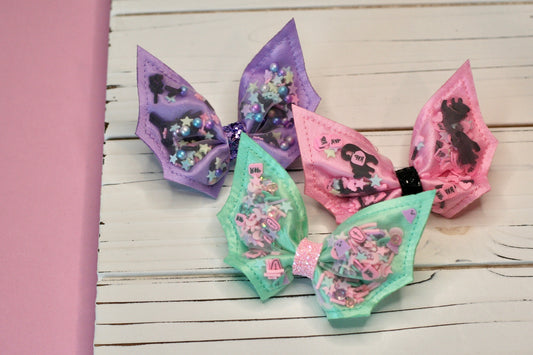 Pastel Bats Shaker Bow