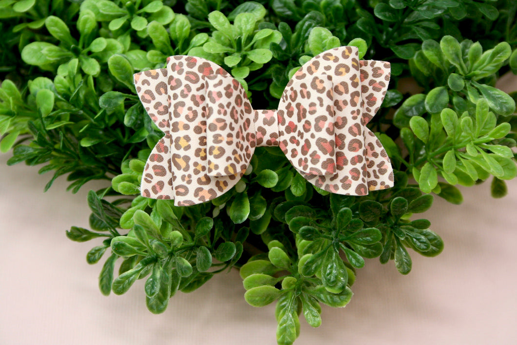 Southern Sunset Leopard Emmy Bow