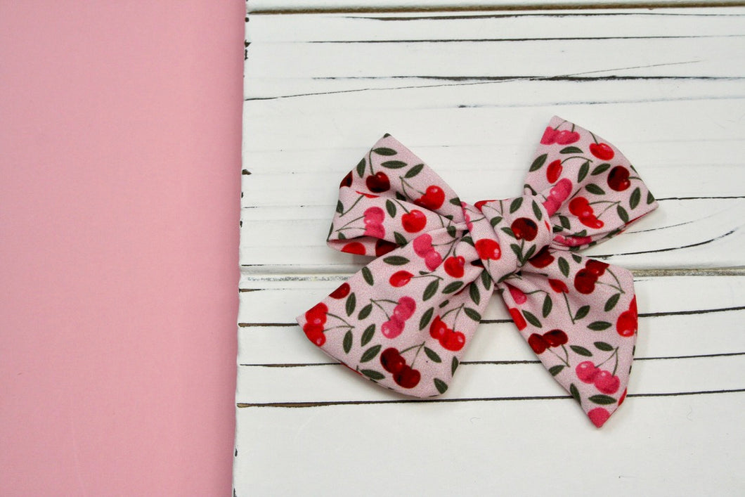 Cherry Cherry Small Everly Bow