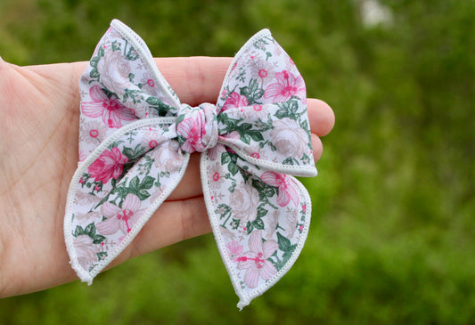 Pink Vintage Floral Medium Remi Bow