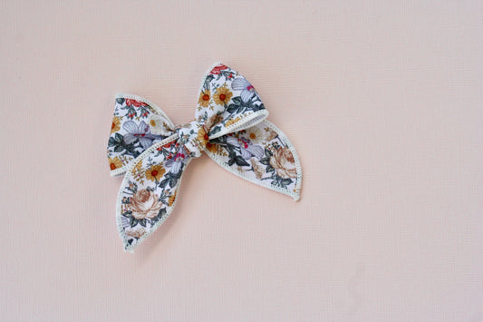 Vintage Floral Small Remi Bow