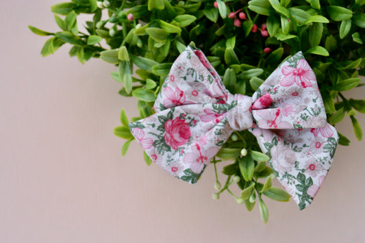 Pink Vintage Floral Large Everly Bow