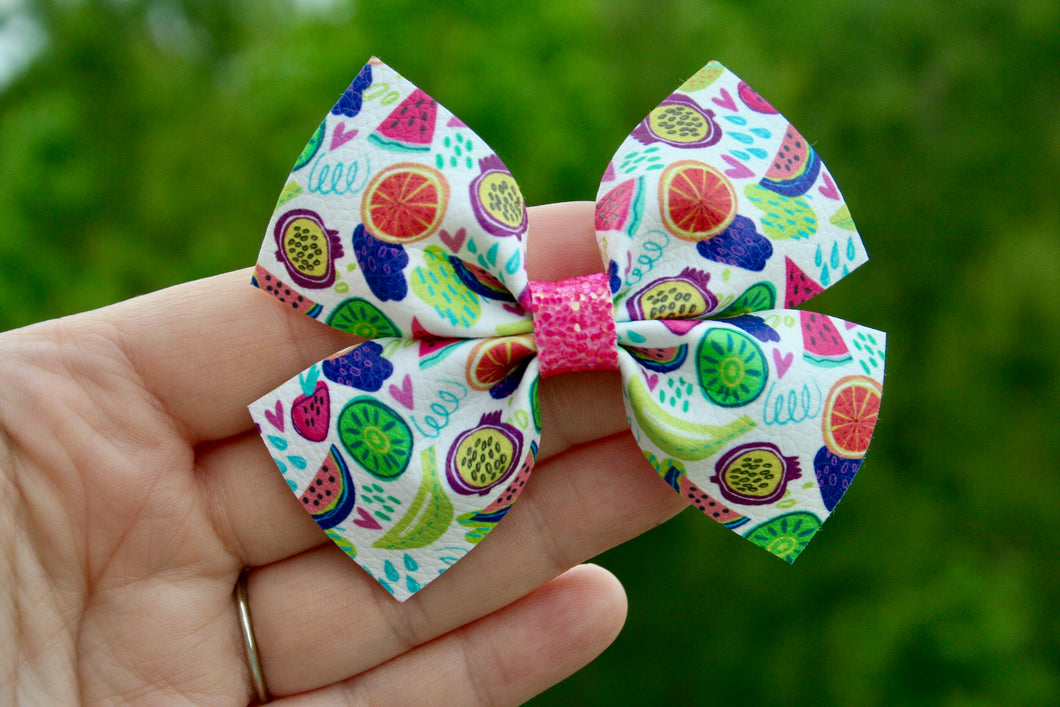 Fresh and Fruity Medium Wren Bow