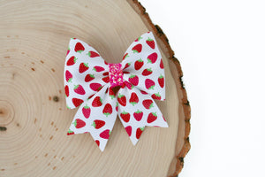 Berry Sweet Strawberries Maizie Bow