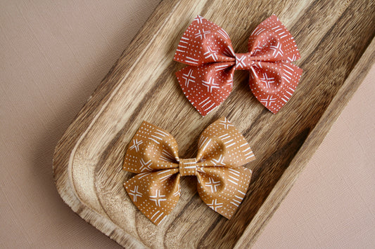 Fall Mud Cloth Wren Bows