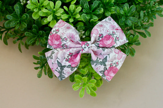 Pink Vintage Floral Wren Bow