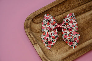 Valentine Floral Medium Giana Bow