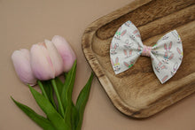 Load image into Gallery viewer, Bows &amp; Bunny Faces Baby Kate Bow
