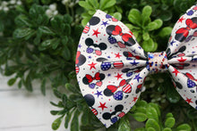 Load image into Gallery viewer, Patriotic Friends Baby Kate Bow
