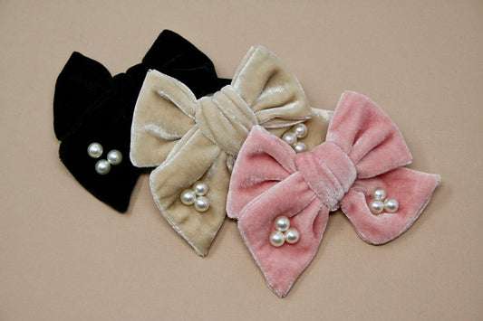 Pearled Accent Neutral Velvet Large Everly Bows