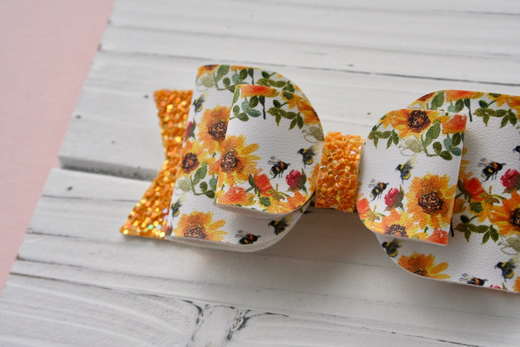 Sunflowers & Bees Large Sophia Bow