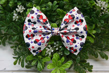 Load image into Gallery viewer, Patriotic Friends Baby Kate Bow
