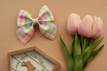 Load image into Gallery viewer, Spring Plaid Medium Giana Bow
