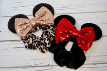 Load image into Gallery viewer, Sequin Bow Velvet Scrunchies
