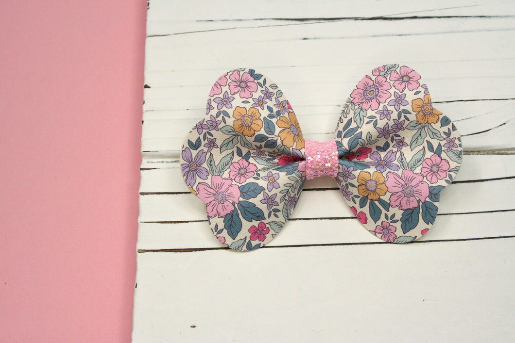 Hello Spring Floral Medium Maggie Bow