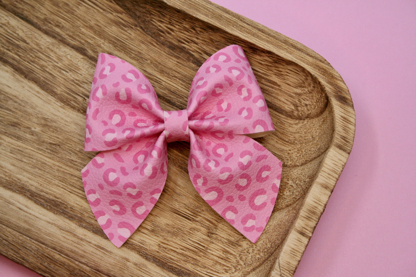 Pink Leopard Love Medium Giana Bow