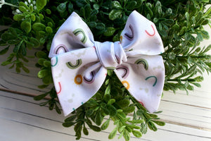 Simple Rainbows Large Everly Bow