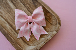 Blushing Bats Maizie Bow